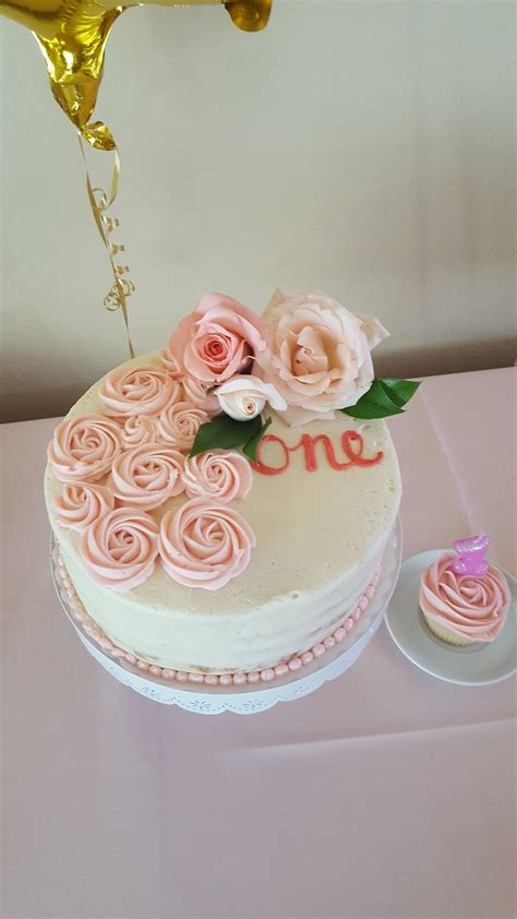 ROSIE'S FIRST BIRTHDAY CELEBRATION .